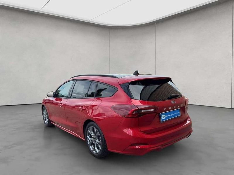 Gebraucht Ford Focus ST-Line 155 PS (114 kW) 2024 Rot Kombi