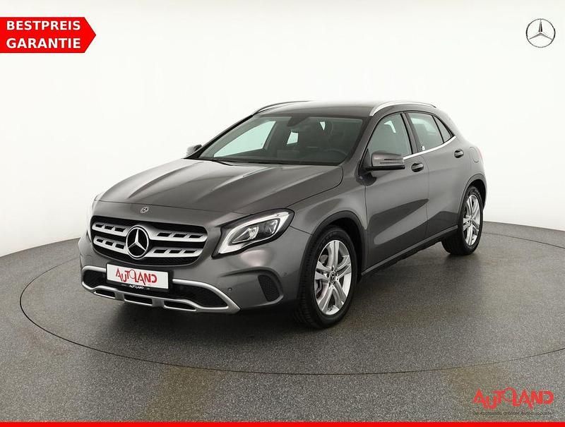 Gebraucht Mercedes GLA180 122 PS (89 kW) 2018 Grau SUV