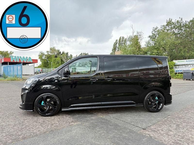 Diamant schwarz/karbon schwarz Gebraucht 2022 Opel Zafira Life Van | 44.950 € (Teuer) - Bild 1/4