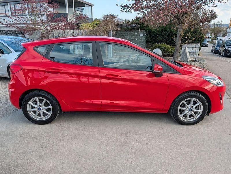 Usata Ford Fiesta Cool & Connect 86 CV (63 kW) 2019 Rosso Utilitaria
