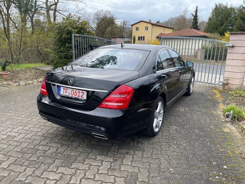 Gebraucht Mercedes S500 435 PS (319 kW) 2012 Schwarz Limousine