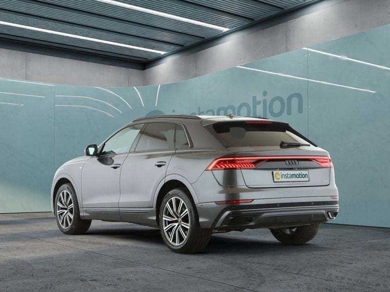 Gebraucht Audi Q8 S-Line 286 PS (210 kW) 2023 Grau SUV