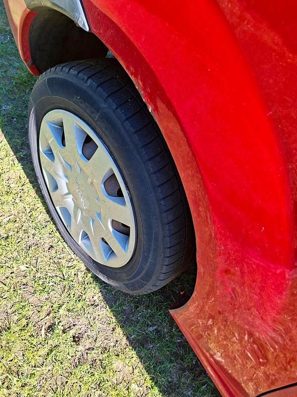 Gebraucht Dacia Logan 75 PS (55 kW) 2006 Rot Kombi