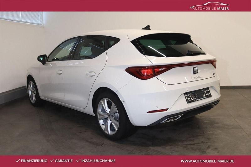 Gebraucht Seat Leon FR-Line 150 PS (110 kW) 2023 Weiß Limousine