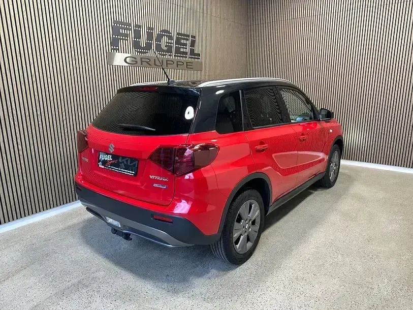 Gebraucht Suzuki Vitara Comfort 129 PS (94 kW) 2023 Rotdarkschwarz SUV