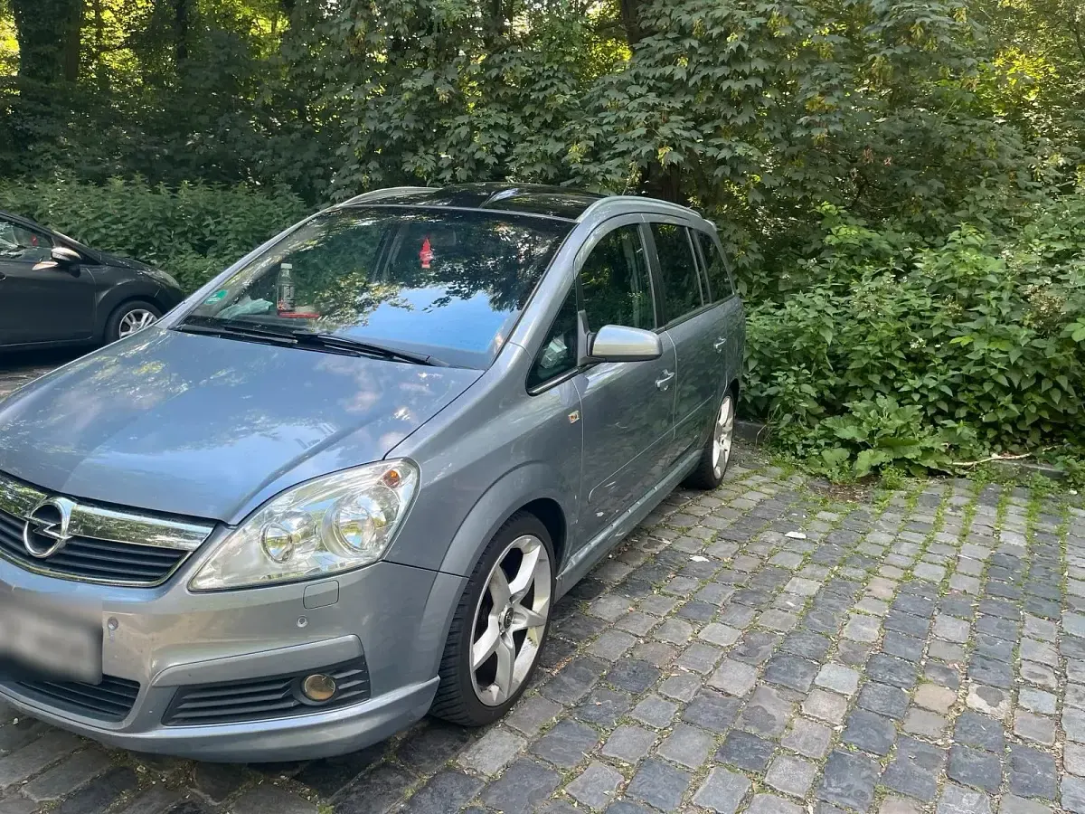 Gebraucht Opel Zafira 140 PS (102 kW) 2009 Grau Van / Kleinbus
