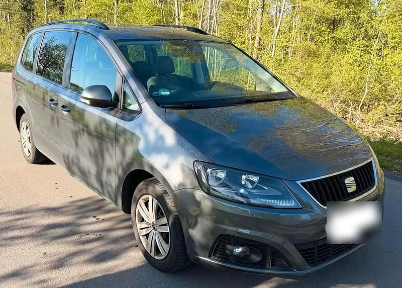 Second-hand Seat Alhambra 140 CP (102 kW) 2012 Argintiu Monovolum