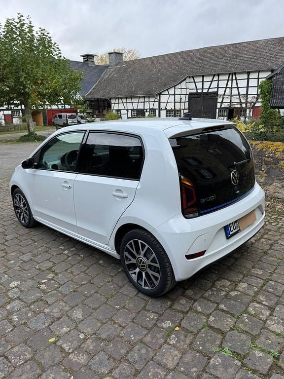Gebraucht VW e-up! Edition 61 kW (83 PS) 2023 Weiß Kleinwagen