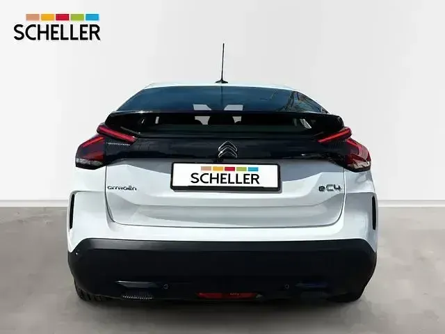 Second-hand Citroën e-C4 Feel 100 kW (136 CP) 2023 Alb Berlinǎ