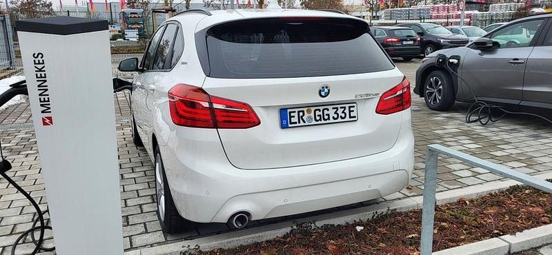 Gebraucht BMW 225 iPerformance 224 PS (164 kW) 2018 Weiß Van / Kleinbus