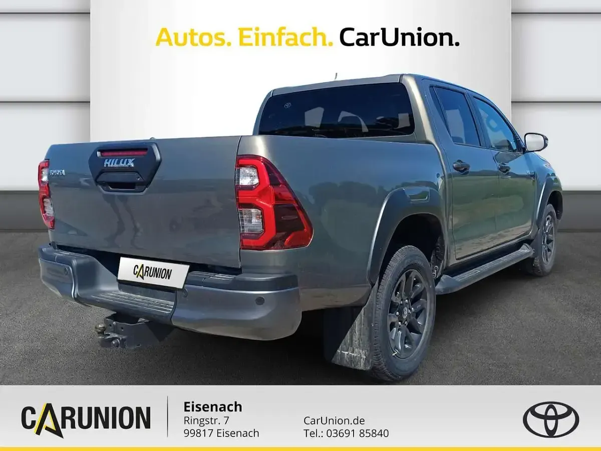 Gebraucht Toyota HiLux 204 PS (150 kW) 2025 Manganbronze Pickup