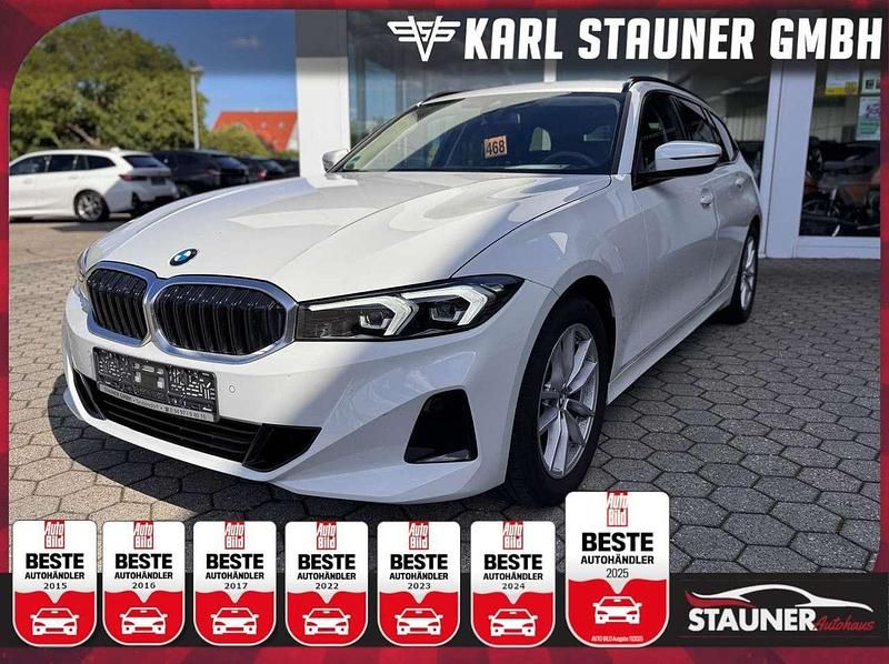Alpinweiss iii Gebraucht 2024 BMW 318 Shadowline Kombi | 30.480 € (Superpreis) - Bild 1/2