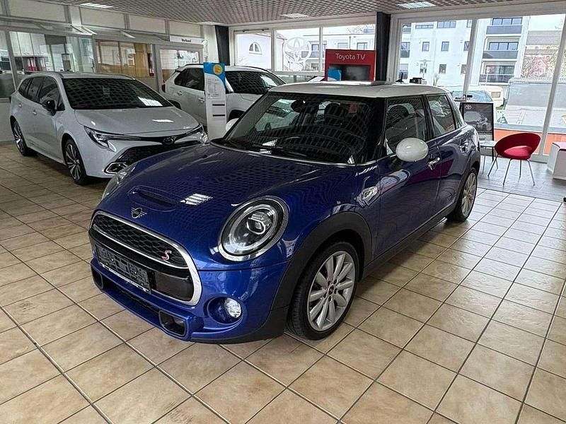 Gebraucht Mini Cooper S 192 PS (141 kW) 2019 Starlight blue metallic Kleinwagen