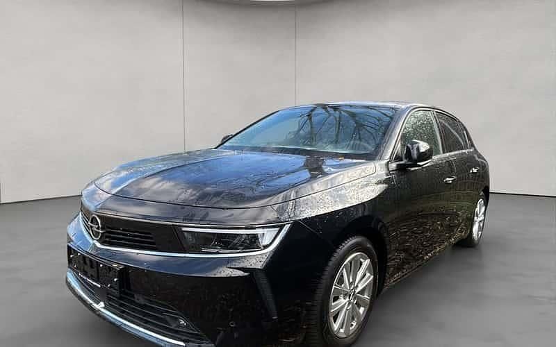 Schwarz Gebraucht 2023 Opel Astra Elegance Limousine | 22.990 € (Etwas zu teuer) - Bild 1/4