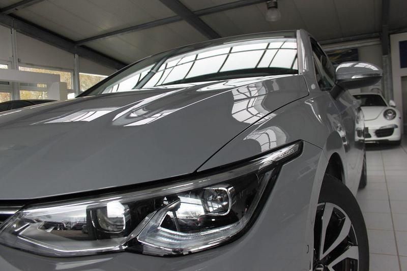 Gebraucht VW Golf VIII Active 150 PS (110 kW) 2022 Grau Limousine