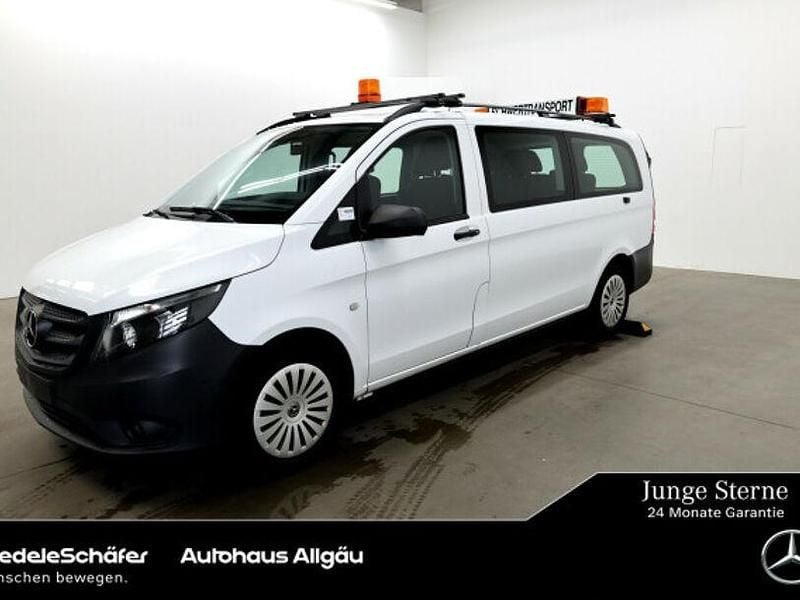 Arktikweiß Gebraucht 2021 Mercedes Vito Van | 27.850 € (Fairer Preis) - Bild 1/4