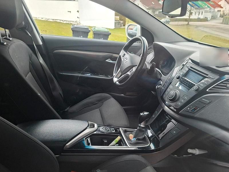 Gebraucht Hyundai i40 136 PS (100 kW) 2013 Kombi