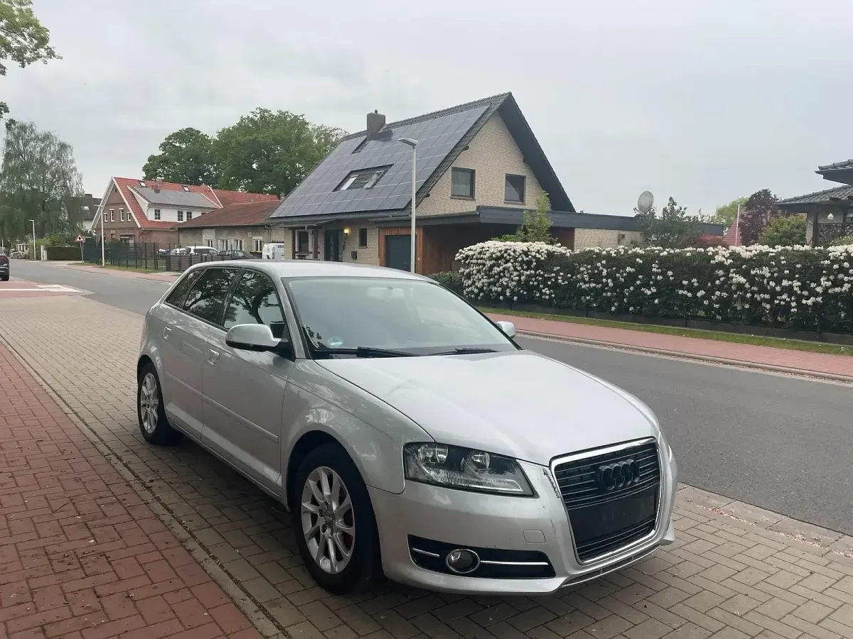 Second-hand Audi A3 125 CP (91 kW) 2011 Argintiu Hatchback