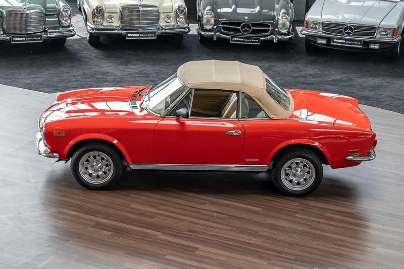 Gebraucht Fiat 124 Spider 103 PS (75 kW) 1983 Rot Cabrio