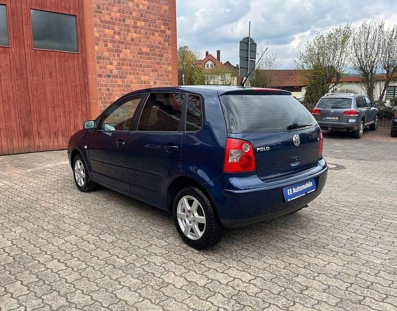 Gebraucht VW Polo Basis 64 PS (47 kW) 2005 Blau Kleinwagen