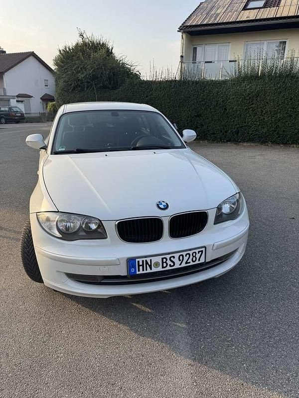 Gebraucht 2010 BMW 116 Kleinwagen | 4.500 € (Etwas zu teuer) - Bild 1/4