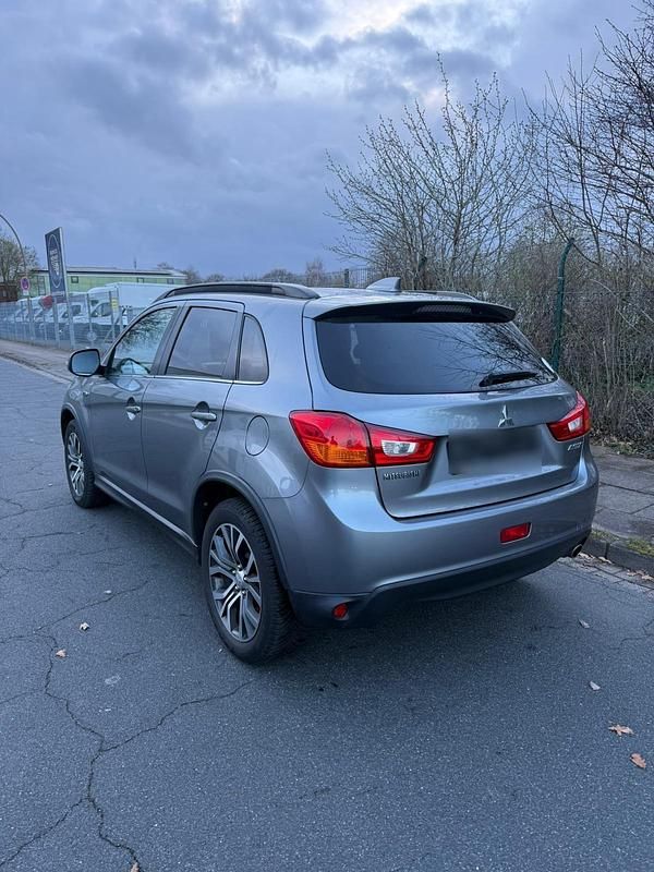 Gebraucht Mitsubishi ASX 148 PS (108 kW) 2017 Silber SUV