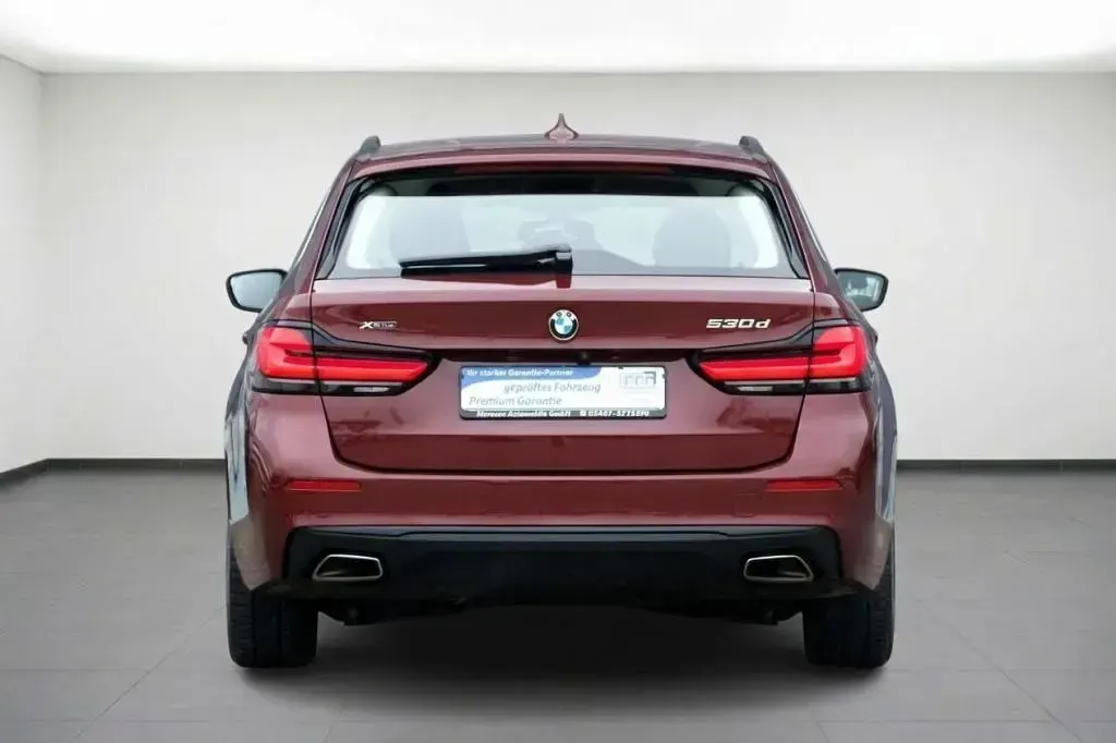 Gebraucht BMW 530 Sport Line 286 PS (210 kW) 2021 Rot Kombi
