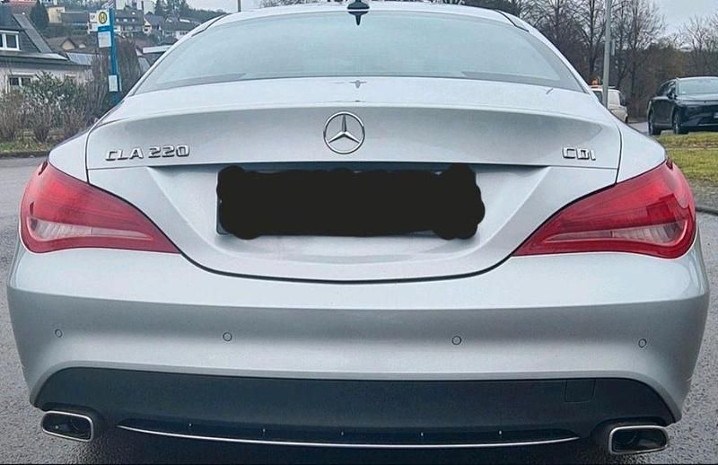 Gebraucht Mercedes CLA220 170 PS (125 kW) 2015 Silber Limousine