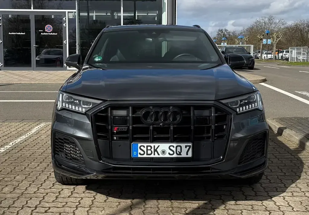 Gebraucht Audi SQ7 Sport 507 PS (372 kW) 2022 Grau SUV