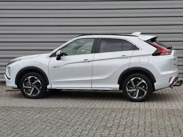 Second-hand Mitsubishi Eclipse Cross 188 CP (138 kW) 2022 Alb SUV
