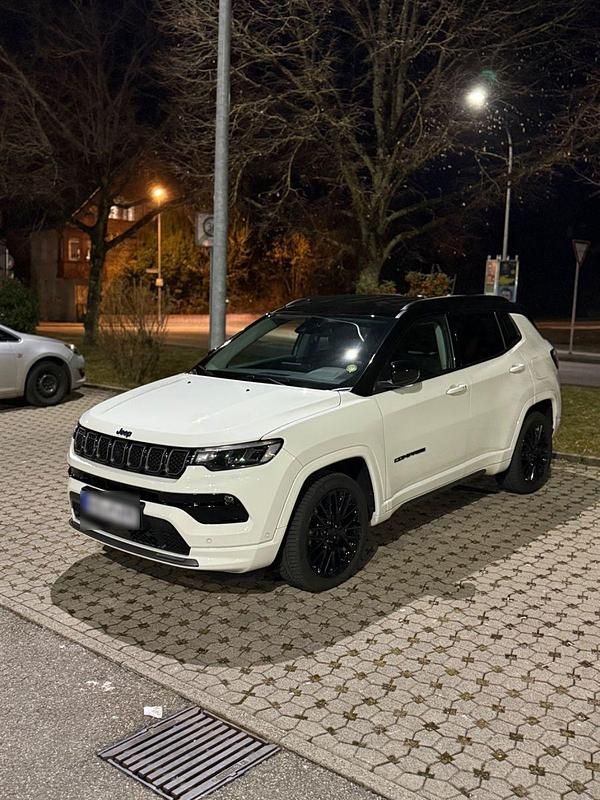 Gebraucht Jeep Compass 241 PS (177 kW) 2022 Weiß SUV