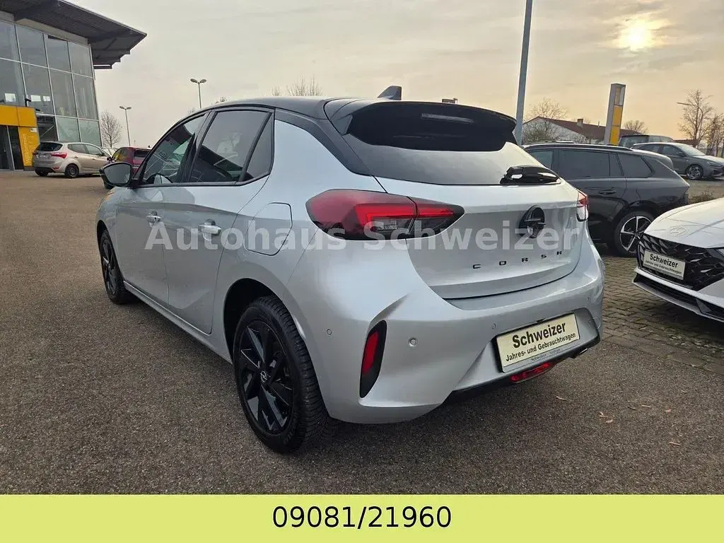 Usata Opel Corsa 101 CV (74 kW) 2024 Grigio Berlina