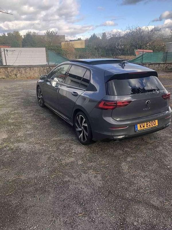 Gebraucht VW Golf VIII R-line 190 PS (139 kW) 2024 Limousine