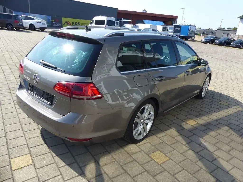 Gebraucht VW Golf VII Highline 150 PS (110 kW) 2014 Grau Kombi