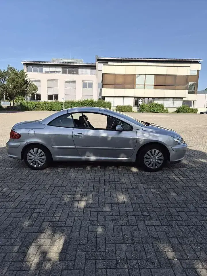 Gebraucht Peugeot 307 CC 136 PS (100 kW) 2005 Silber Cabrio