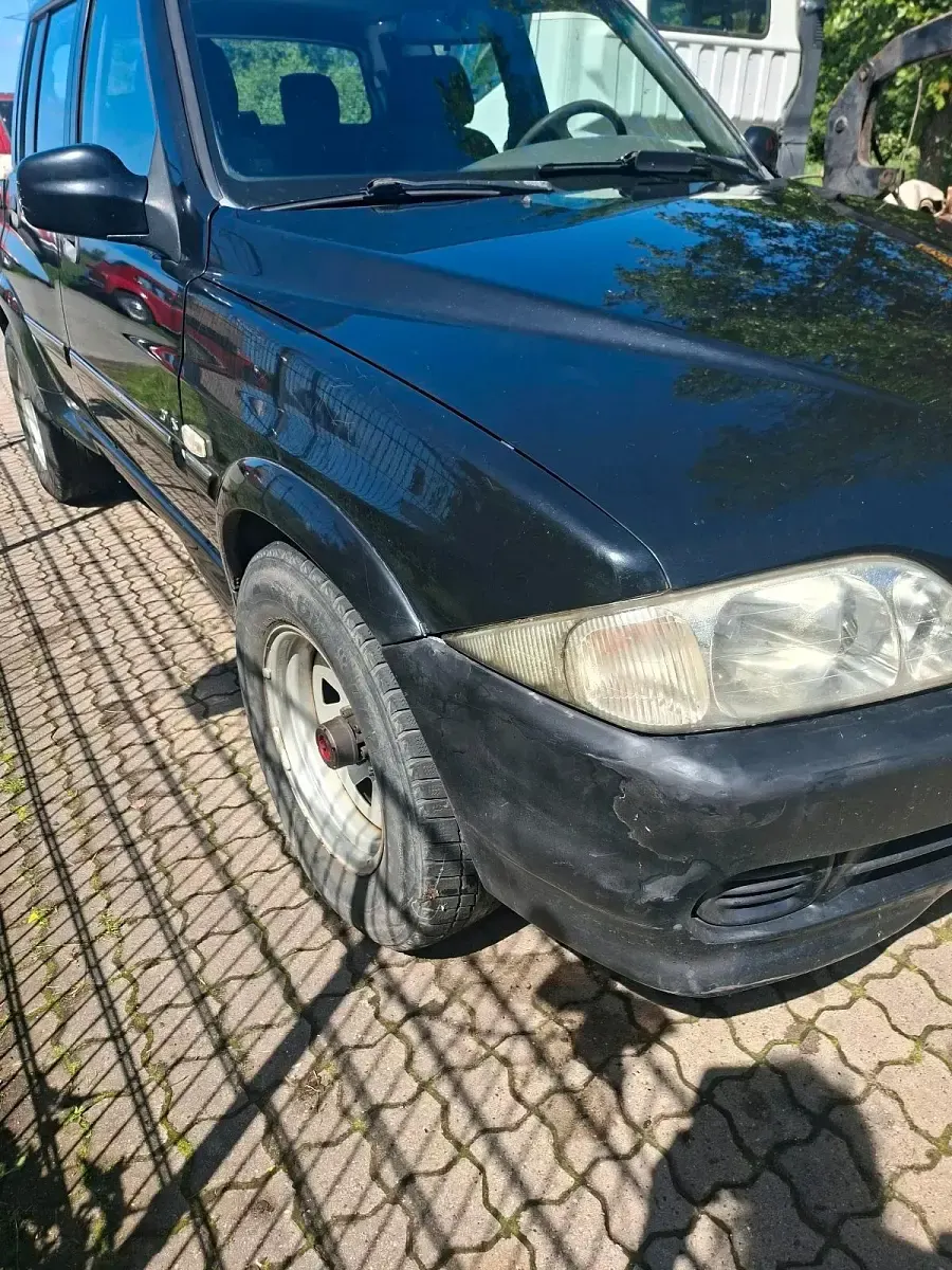 Gebraucht SsangYong Musso 119 PS (87 kW) 2006 Schwarz Limousine