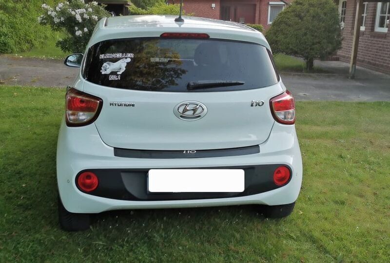 Weiß Gebraucht 2016 Hyundai i10 Style Kleinwagen | 8.499 € (Fairer Preis) - Bild 1/4