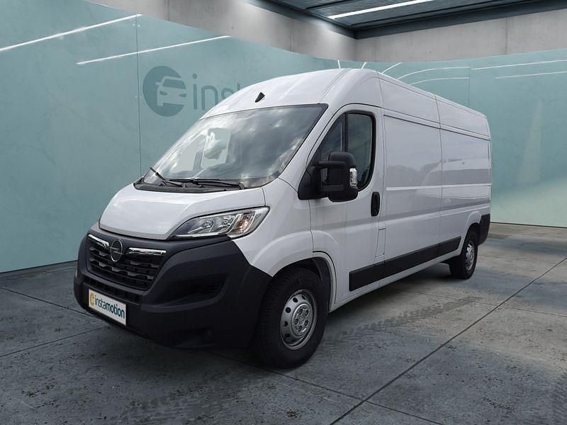 Weiß Gebraucht 2023 Opel Movano Van | 33.199 € (Teuer) - Bild 1/4
