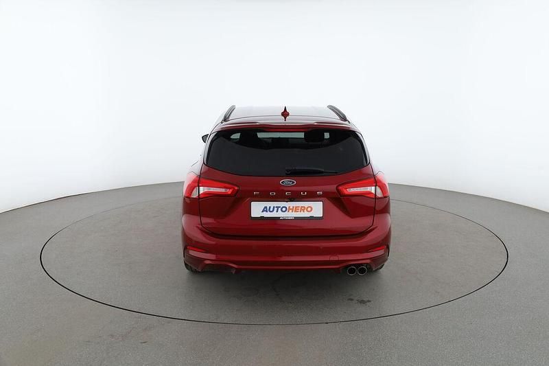Second-hand Ford Focus ST-Line 2020 Roșu Break