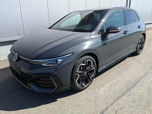 Grau Neu 2025 VW Golf VIII R-line Limousine | 35.890 € (Superpreis) - Bild 1/2