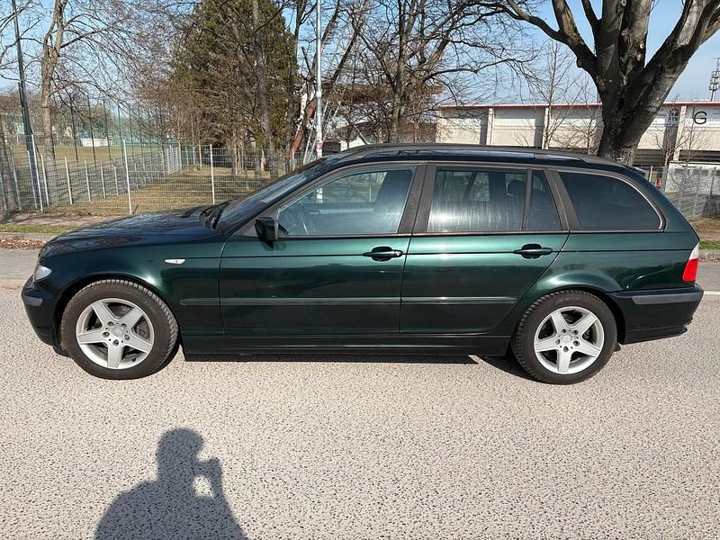 Gebraucht BMW 320 150 PS (110 kW) 2003 Grün Kombi