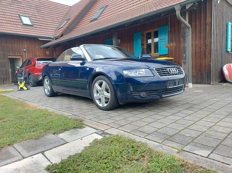 Blau Gebraucht 2003 Audi Cabriolet Sport Cabrio | 4.577 € (Guter Preis) - Bild 1/4