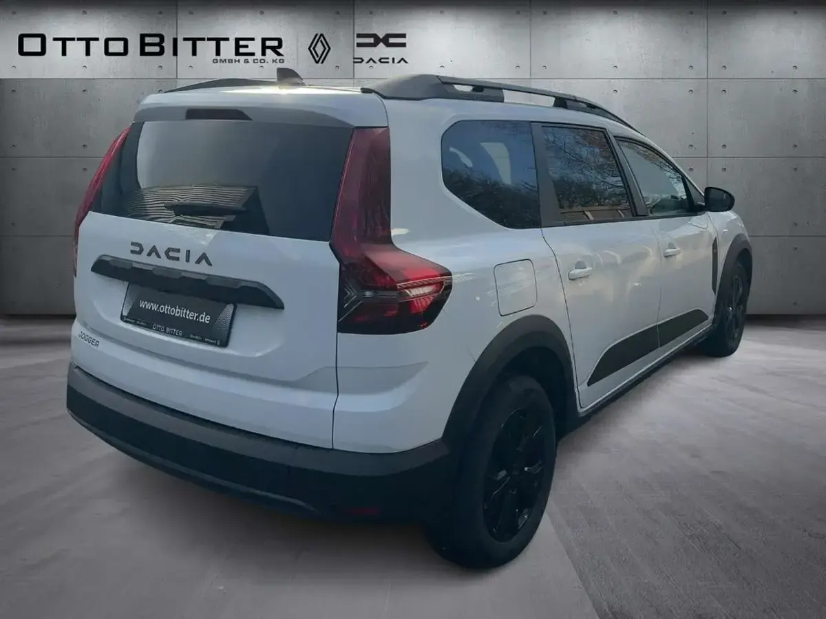 Nowe Dacia Jogger Extreme 101 KM (74 kW) 2025 Biały Minivan
