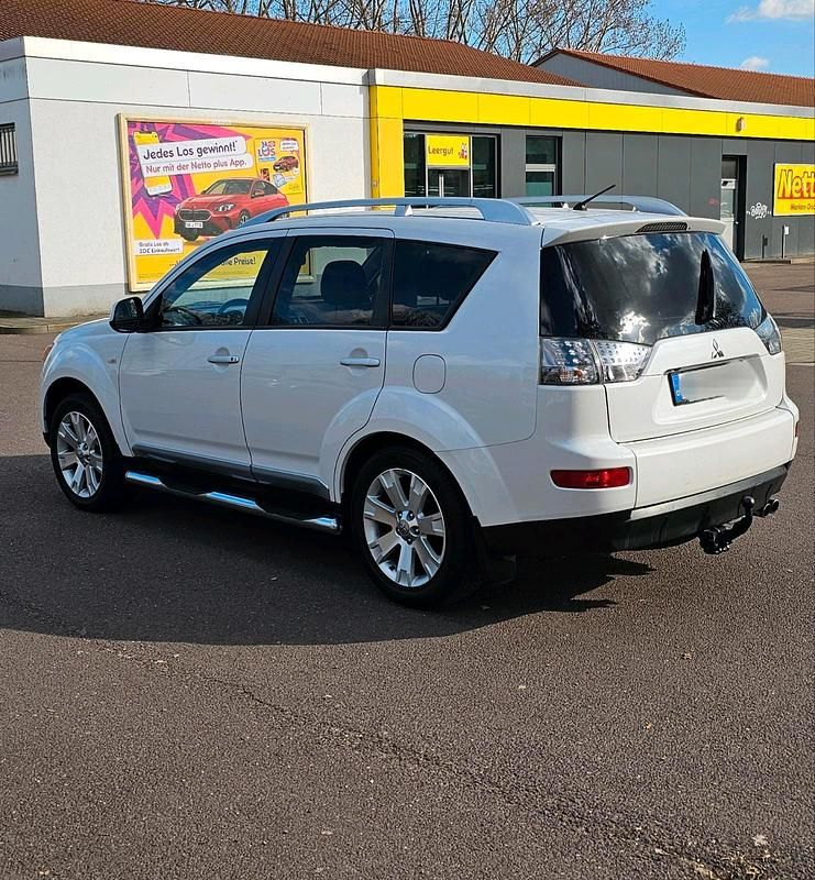 Gebraucht Mitsubishi Outlander 156 PS (114 kW) 2008 Weiß SUV