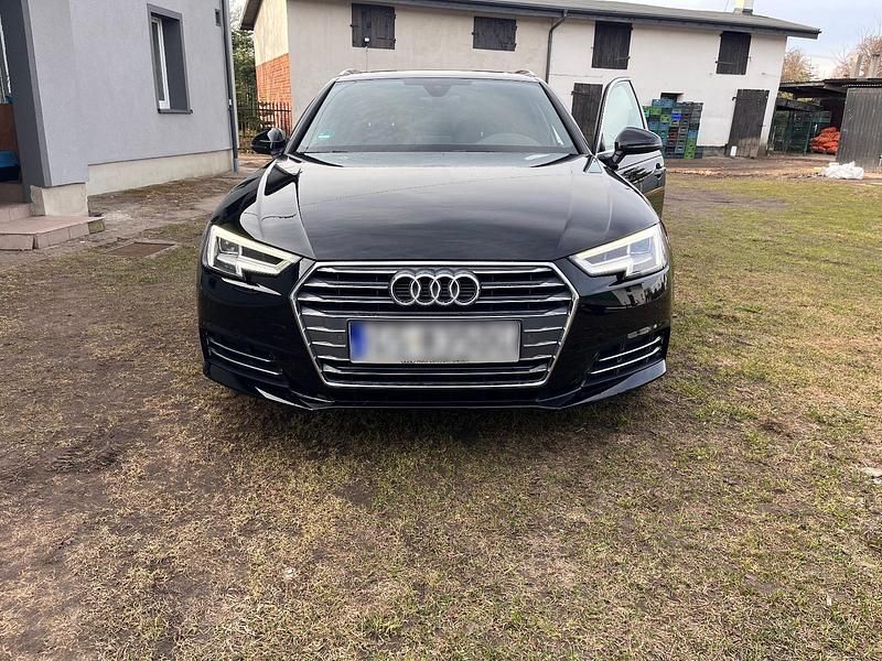 Gebraucht Audi A4 Sport 150 PS (110 kW) 2017 Schwarz Kombi