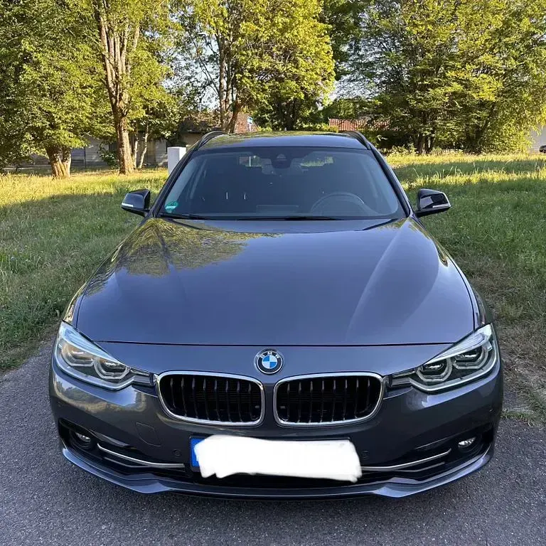 Gebraucht BMW 320 Sport Line 190 PS (139 kW) 2019 Grau Kombi