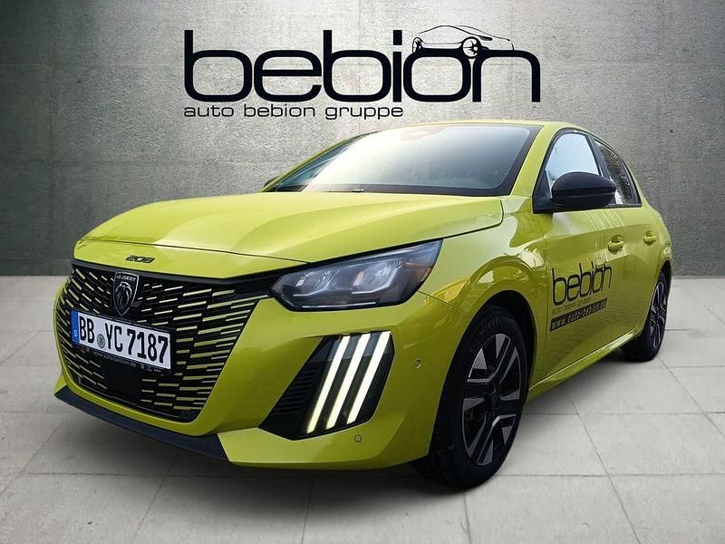 Agueda gelb / metalliclackier Gebraucht 2025 Peugeot 208 Allure Kleinwagen | 23.460 € (Teuer) - Bild 1/4