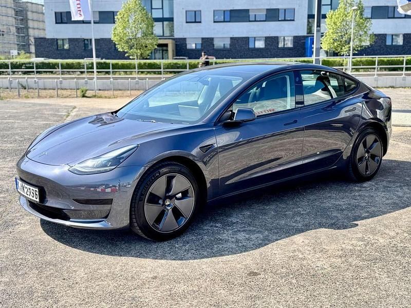 Gebraucht Tesla Model 3 RWD 239 kW (325 PS) 2022 Grau Limousine