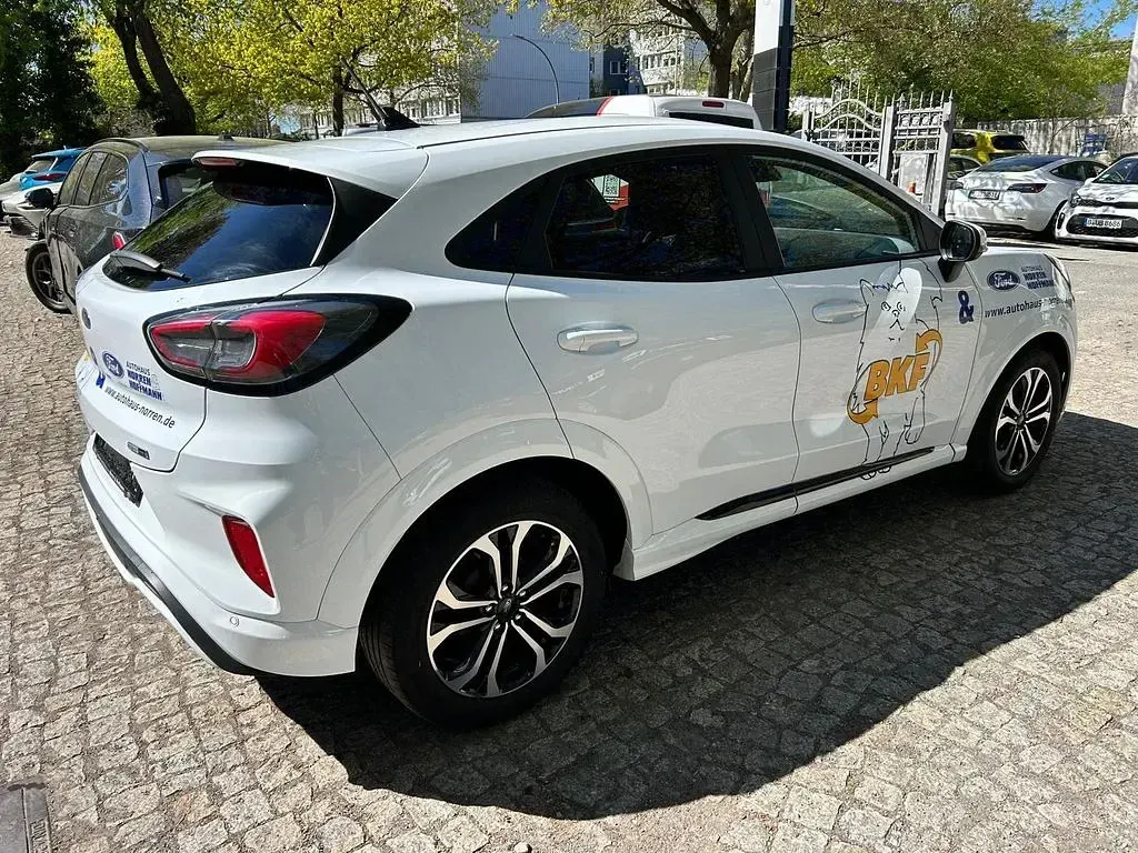 Second-hand Ford Puma ST-Line 125 CP (91 kW) 2022 Alb SUV