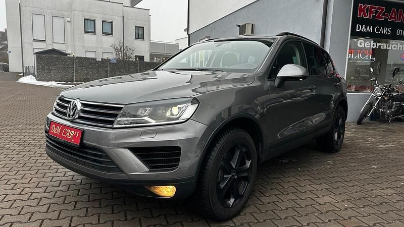 Gebraucht VW Touareg 204 PS (150 kW) 2016 Canyon grey metallic SUV